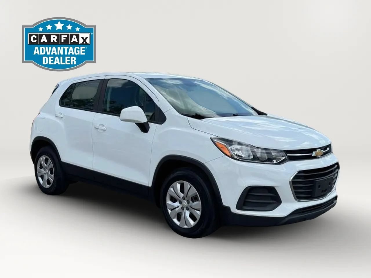 Used 2017 Chevrolet Trax LS FWD image 3