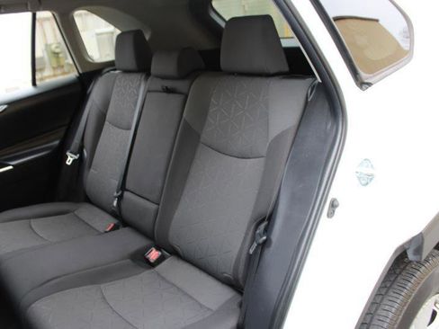 Used 2020 Toyota RAV4 XLE AWD/4WD image 14