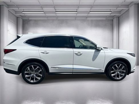 Used 2023 Acura MDX SH-AWD w/ Technology Package image 2