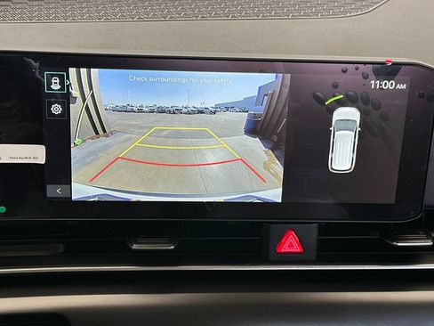 Used 2026 Kia Carnival LXS FWD image 23