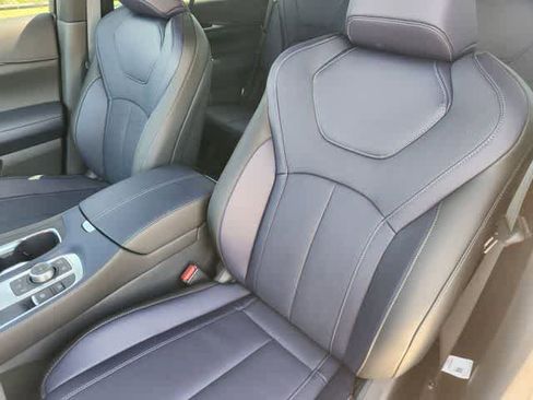 New 2026 INFINITI QX60 Sport image 11