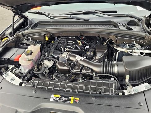 Used 2024 Jeep Grand Cherokee Limited image 32