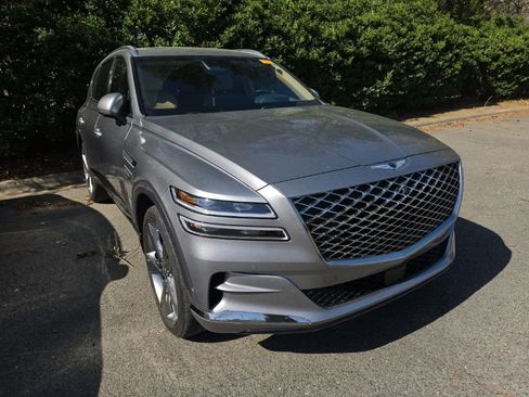 Used 2021 Genesis GV80 2.5T w/ Prestige Package 04 image 2