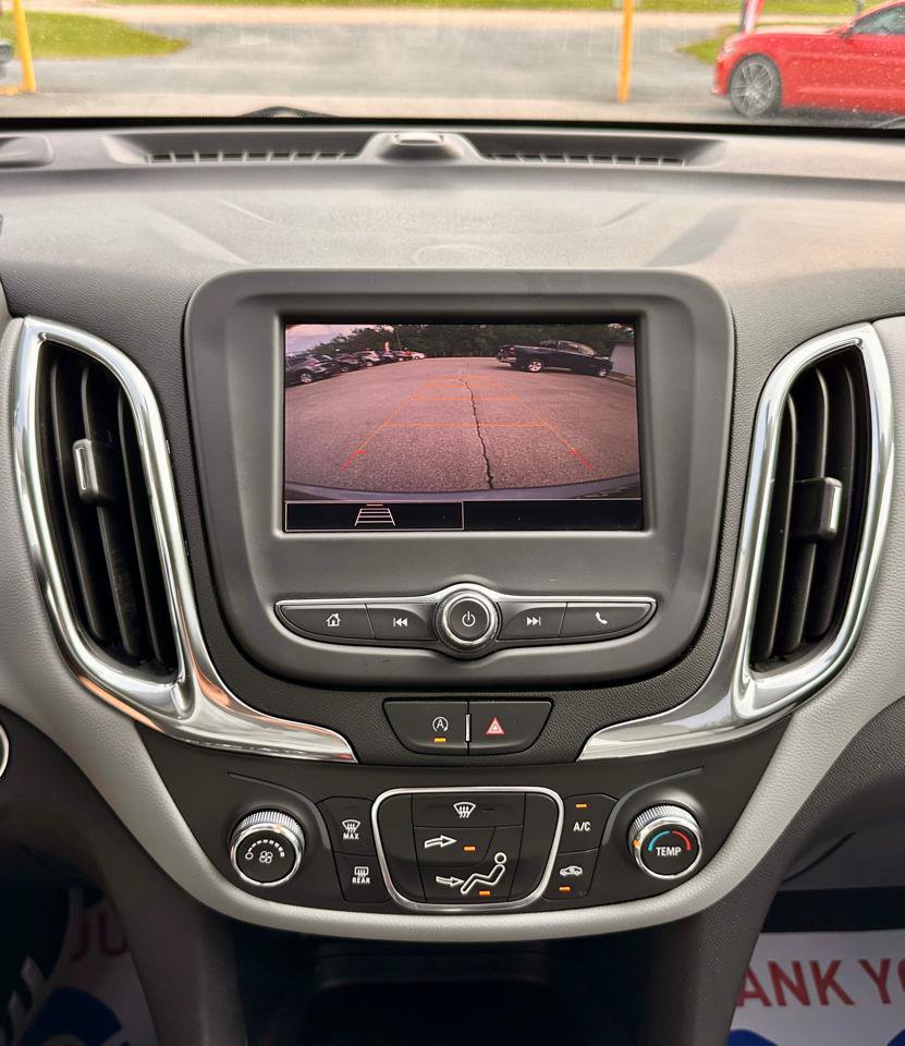 Used 2023 Chevrolet Equinox LS w/ LS Convenience Package AWD/4WD image 35