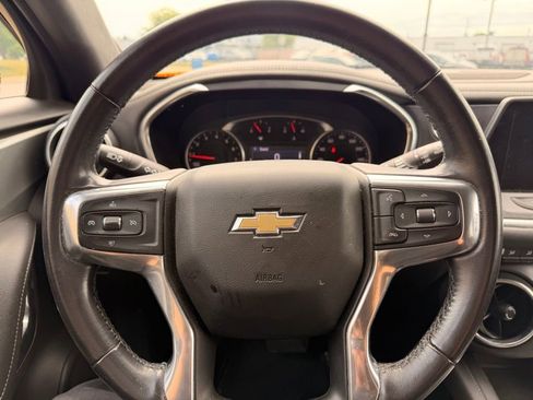 Used 2020 Chevrolet Blazer LT FWD image 12