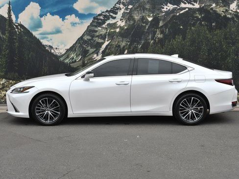 Used 2022 Lexus ES 250 w/ Premium Package AWD/4WD image 7
