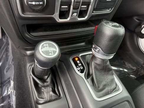 Used 2018 Jeep Wrangler Unlimited Sport S AWD/4WD image 20