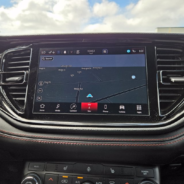 Used 2025 Dodge Durango GT AWD/4WD image 30