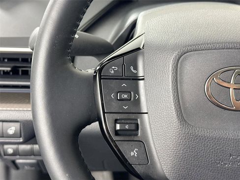 Certified 2024 Toyota Prius XLE image 17