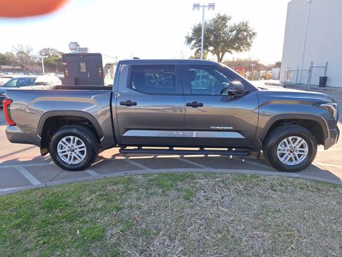 Used 2025 Toyota Tundra SR5 image 7