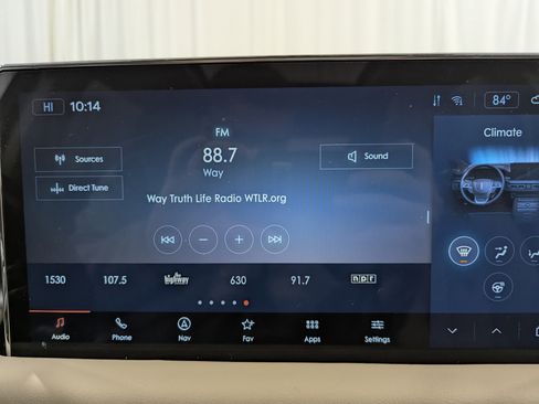Used 2023 Lincoln Nautilus Reserve AWD/4WD image 26
