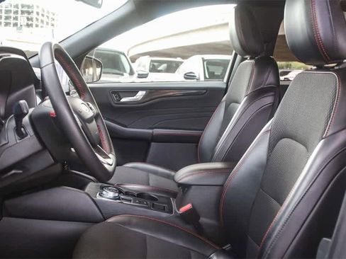 Used 2024 Ford Escape ST-Line w/ Tech Pack #1 image 17