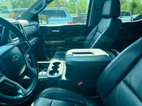 Used 2020 Chevrolet Silverado 1500 LT Trail Boss AWD/4WD image 11