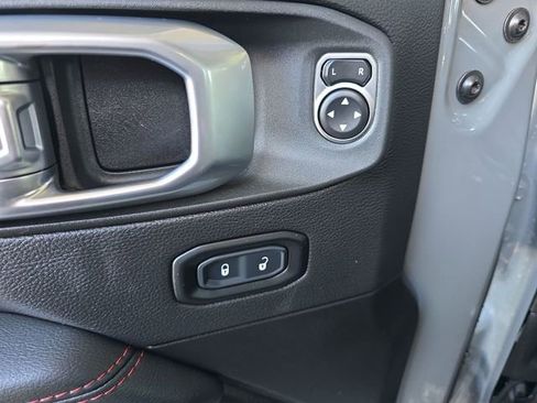 Used 2023 Jeep Gladiator Rubicon w/ Cold Weather Group image 26