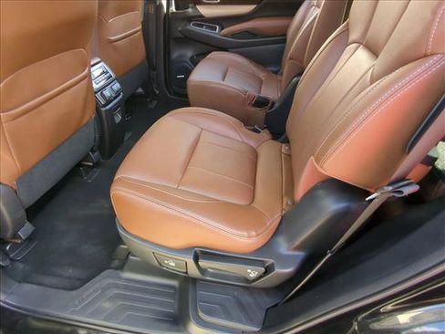 Used 2019 Subaru Ascent Touring AWD/4WD image 19