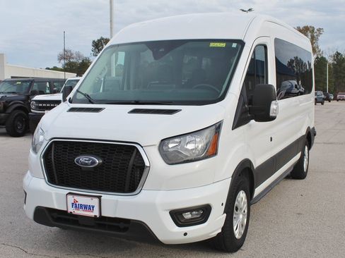 Used 2024 Ford Transit 350 XLT image 4