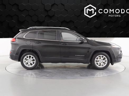 Used 2015 Jeep Cherokee Latitude image 2