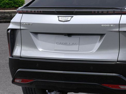 New 2025 Cadillac Lyriq Sport w/ LPO, Floor Liner Package AWD/4WD image 14