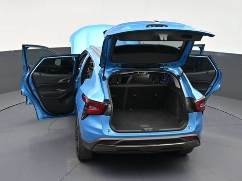 Used 2025 Chevrolet Trax ACTIV FWD image 32