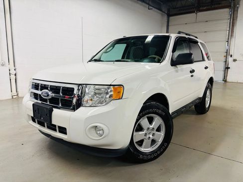 Used 2012 Ford Escape XLT image 1
