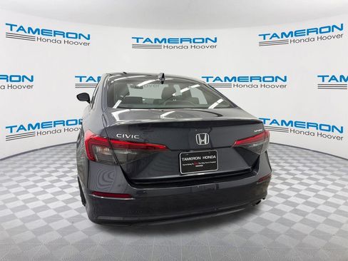 Used 2023 Honda Civic Sport image 4