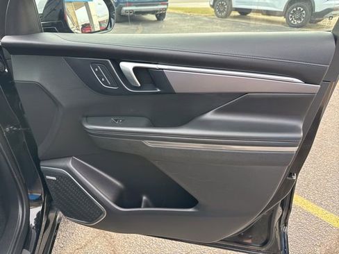 Certified 2025 Buick Enclave Sport Touring image 17