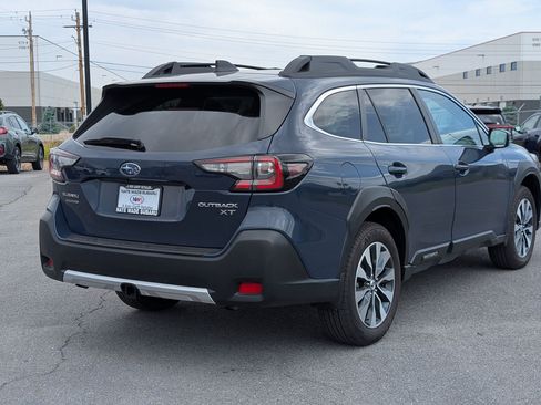 Used 2025 Subaru Outback Limited XT AWD/4WD image 3