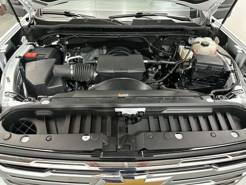 Used 2024 Chevrolet Silverado 2500 LTZ w/ LTZ Premium Package AWD/4WD image 20