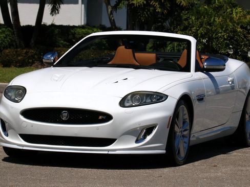 Used 2014 Jaguar XKR R image 11