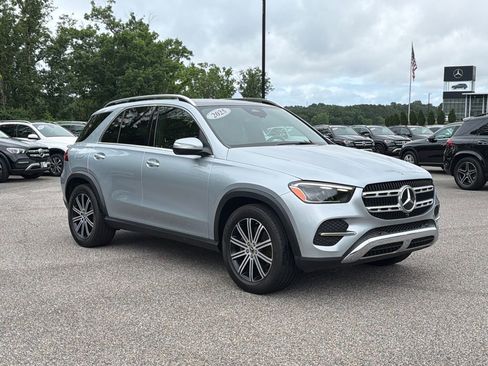 Used 2025 Mercedes-Benz GLE 350 4MATIC image 1