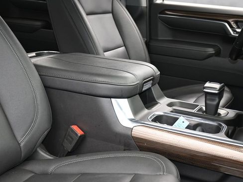 Used 2024 Chevrolet Silverado 1500 LT Trail Boss w/ Convenience Package II image 48