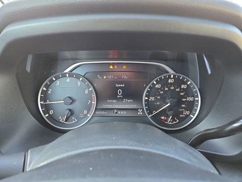 Used 2024 Nissan Titan SV w/ SV Convenience Package AWD/4WD image 17
