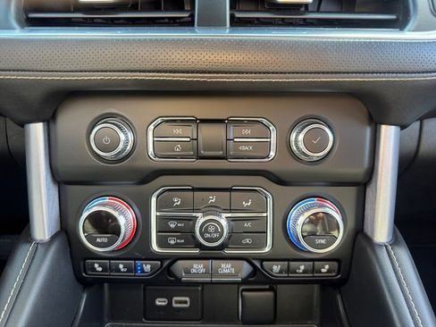 Used 2022 GMC Yukon SLT w/ SLT Premium Package AWD/4WD image 20