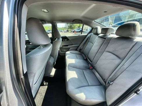 Used 2016 Honda Accord LX image 25