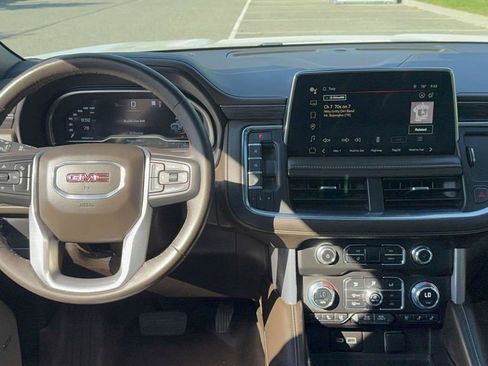Certified 2023 GMC Yukon XL SLT image 13