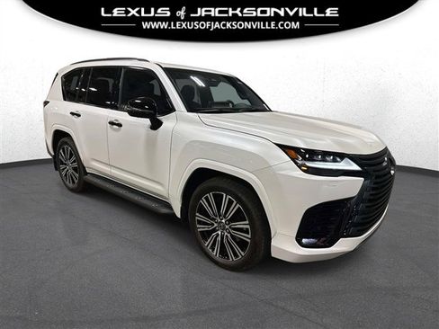 Certified 2025 Lexus LX 700h Luxury image 1
