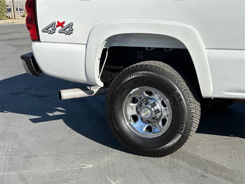 Used 2007 Chevrolet Silverado 3500 LT w/ Heavy-Duty Power Package AWD/4WD image 15