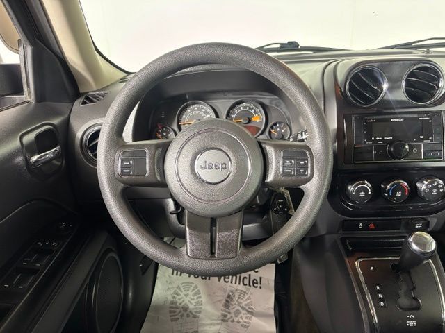Used 2016 Jeep Patriot Sport w/ Power Value Group AWD/4WD image 15