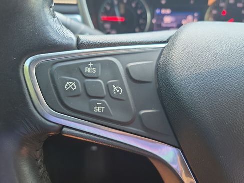 Used 2019 Chevrolet Equinox LT FWD image 28