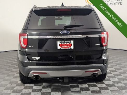 Used 2017 Ford Explorer XLT w/ Equipment Group 202A AWD/4WD image 6