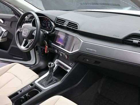 Used 2022 Audi Q3 2.0T Premium AWD/4WD image 39