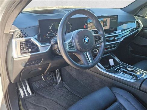 Used 2024 BMW X5 M60i image 10