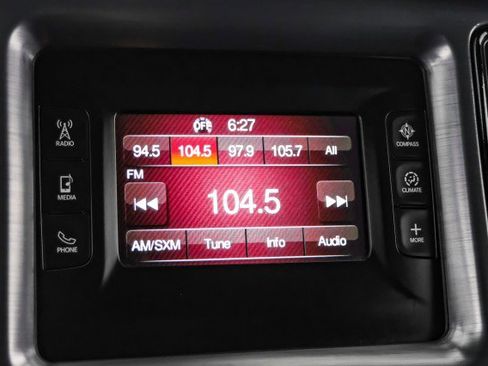 Used 2017 Dodge Challenger R/T image 15