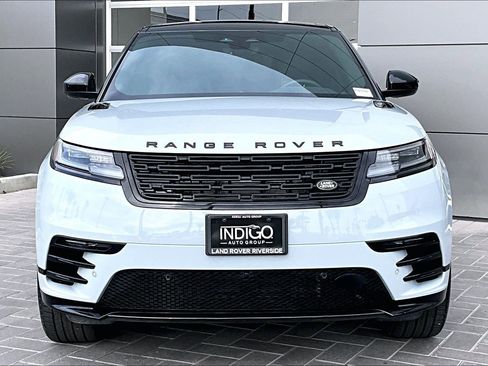 Used 2025 Land Rover Range Rover Velar Dynamic SE image 2