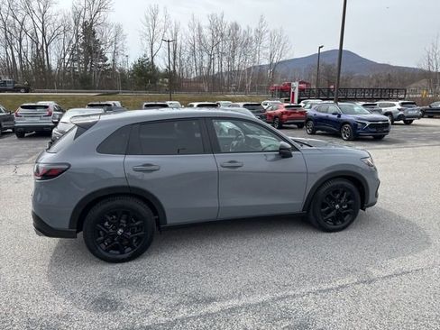 Used 2024 Honda HR-V Sport image 19