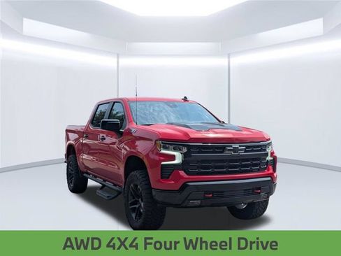 Used 2024 Chevrolet Silverado 1500 LT Trail Boss w/ Convenience Package II AWD/4WD image 9