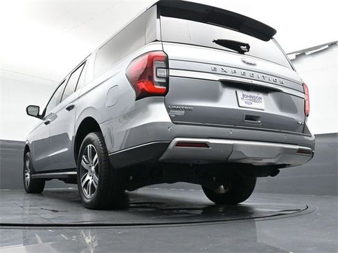 Used 2022 Ford Expedition Max Limited image 34