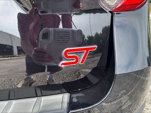 Used 2023 Ford Explorer ST w/ Equipment Group 401A AWD/4WD image 24