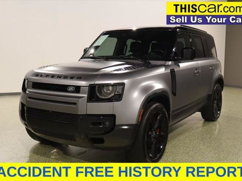 Used 2023 Land Rover Defender 110 S AWD/4WD image 3