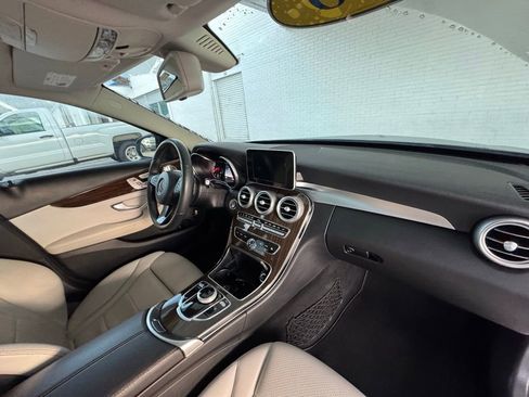 Used 2018 Mercedes-Benz C 300 Sedan image 16